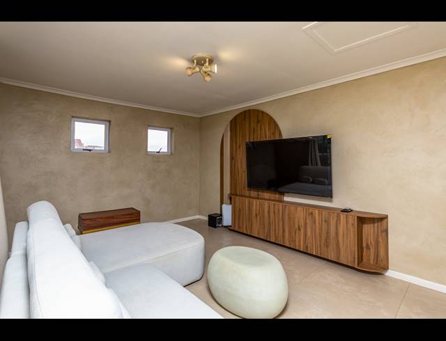 2 BEDROOM APARTMENT TO LET IN CENTURY CITY